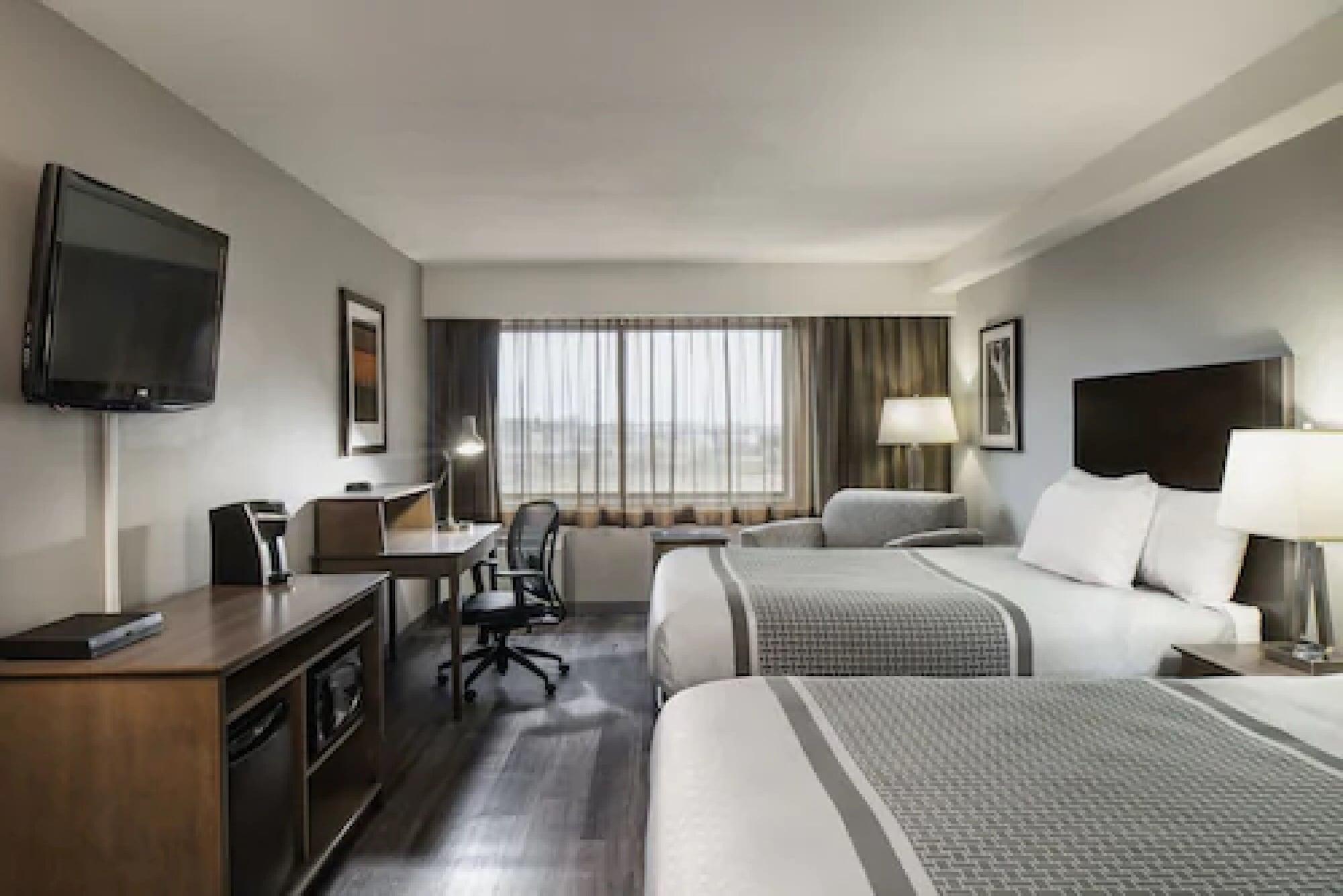 Valhalla Hotel & Conference Centre Thunder Bay Eksteriør billede